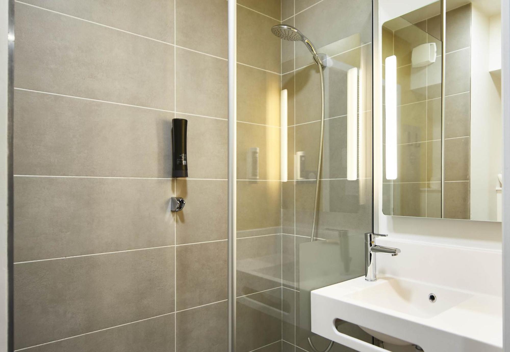 B&B Hotel Bois D'Arcy Saint Quentin En Yvelines Exterior photo
